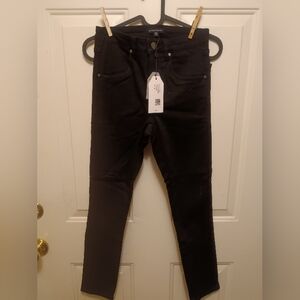 NWT Set Of Two Universal Standard  Jeans